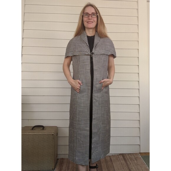 Vintage 60s Mod Black White Gingham Cloak Cape Red Lining S - Picture 5 of 8